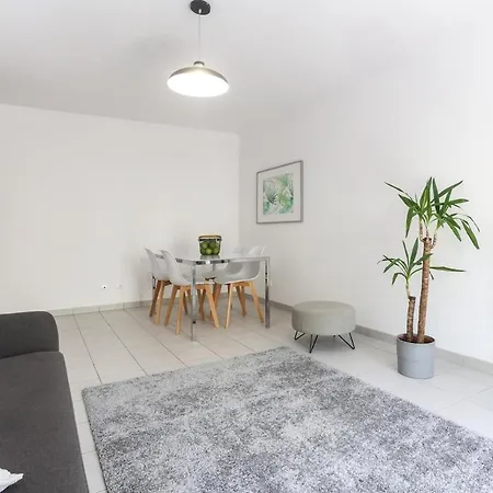 Marina Hillside 2 아파트 *